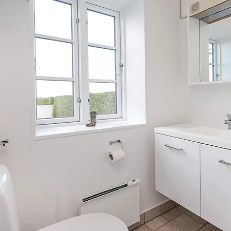 7 Person In Faaborg-by Traum *