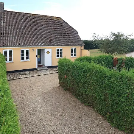 7 Person In Faaborg-by Traum *